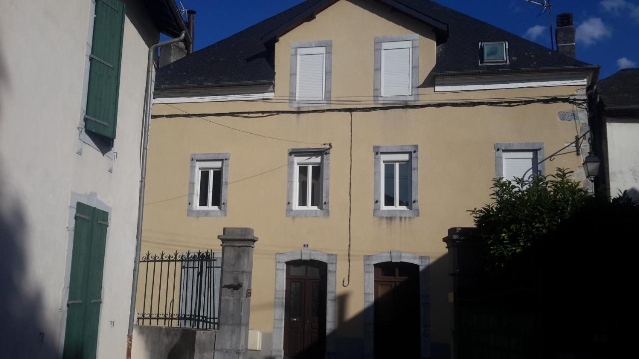 Gite Lorlavie Arudy Exterior foto